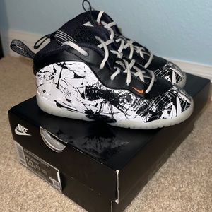 Toddler Nike little posite one black, orange and white Sz 10